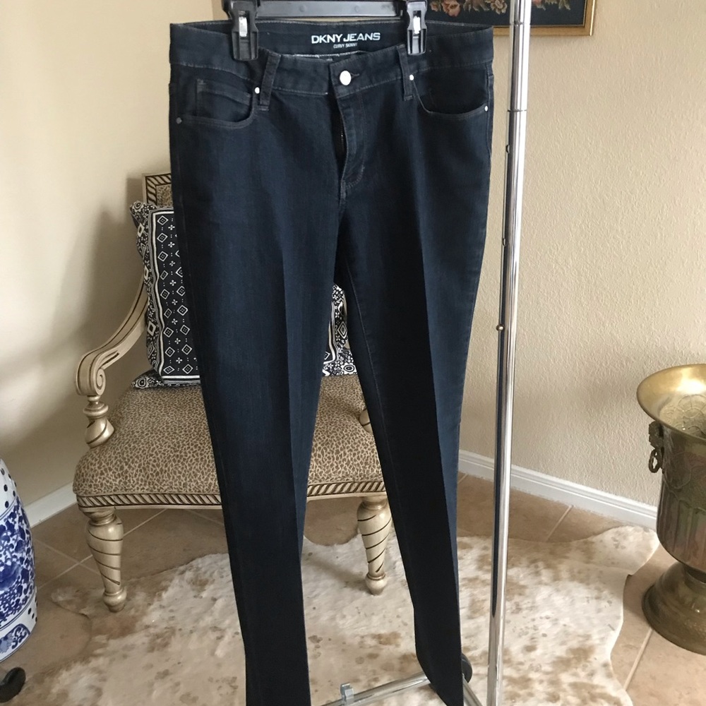 DKNY JEANS